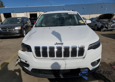 2019 Jeep Cherokee Latitude из США, поврежденный, VIN 1C4PJLCX8KD319020